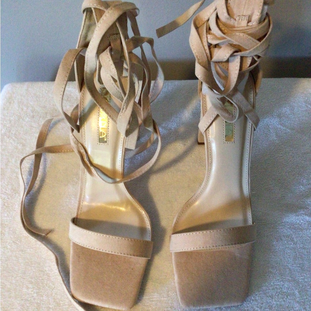 Liliana Novax-11 Sandals